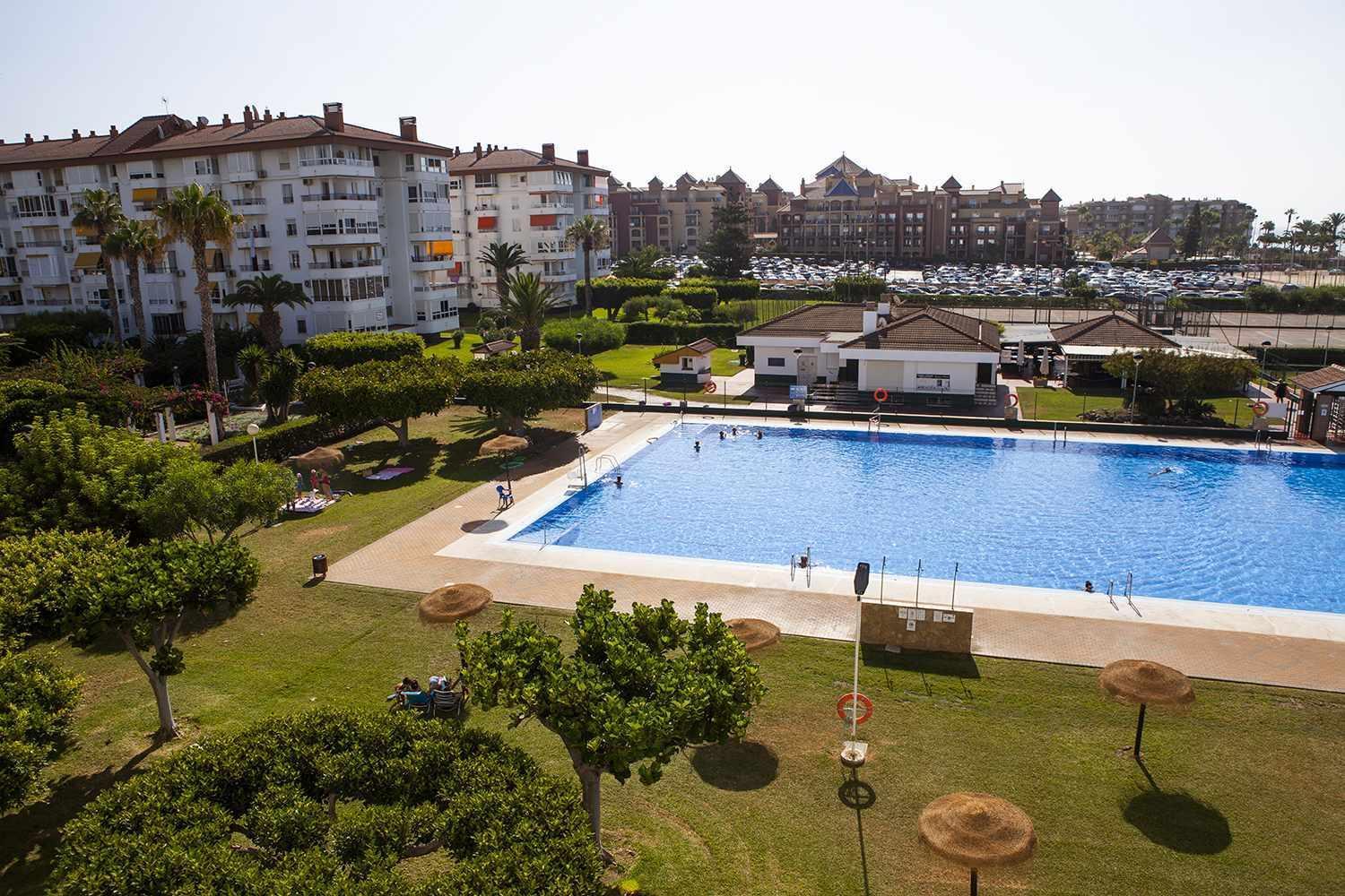 A 100M De Playa Piscina Y Todos Los Servicios Daire Torrox Dış mekan fotoğraf